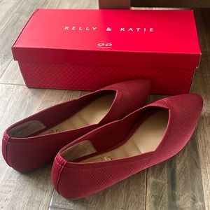 Kelly & Katie Jayde ballet flats. Size 8. New in box. Color heart red.